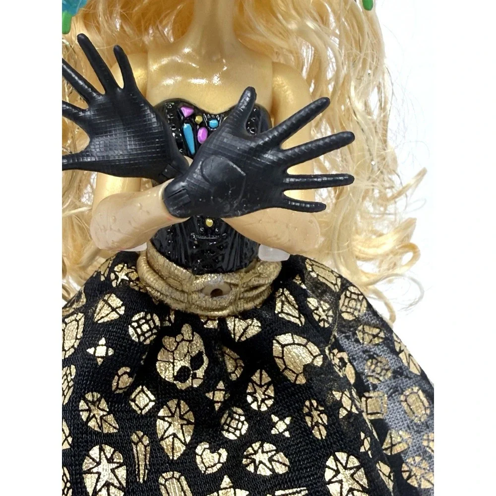 Monster High Shriekwrecked Dayna Treasura Jones Doll 2016 Mattel DTV93